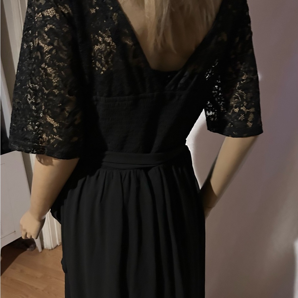 Elegant Black Lace Dress